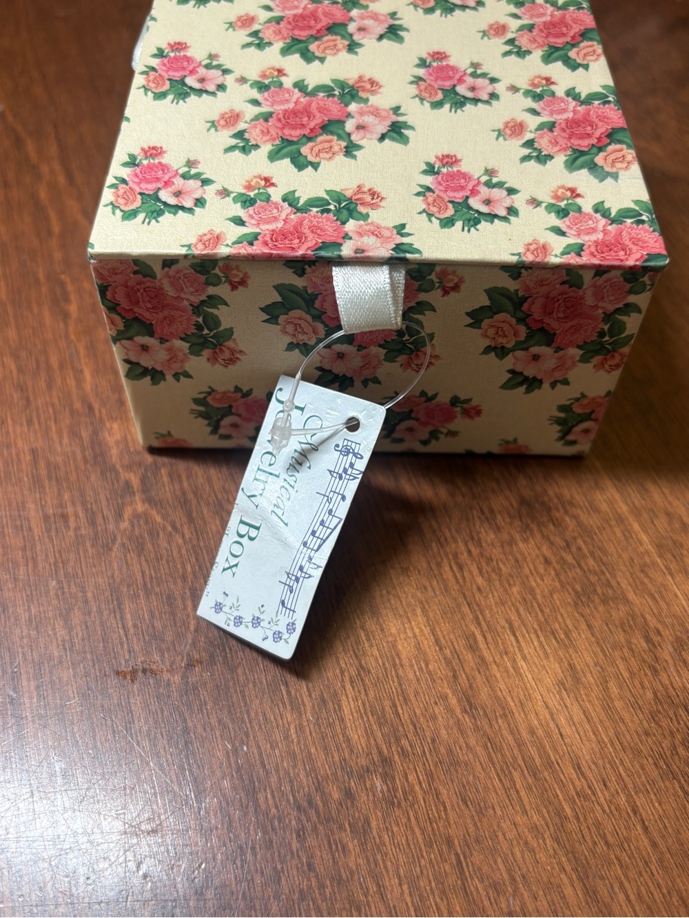 NWT Vintage Musical Jewelry Box with Pink Rose Print
